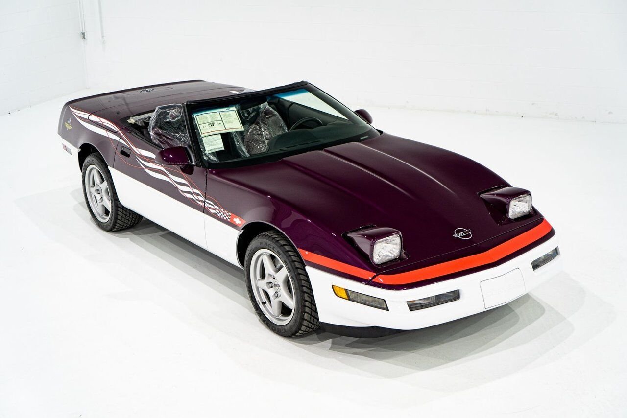 Chevrolet Corvette *PRIX EN USD* RPO Z4Z PACE CAR PRESENTED IN DELIVERY PACKAGING WITH ONLY 192MILES (307KM) FROM NEW 1995 Blanc Montréal - photo #4
