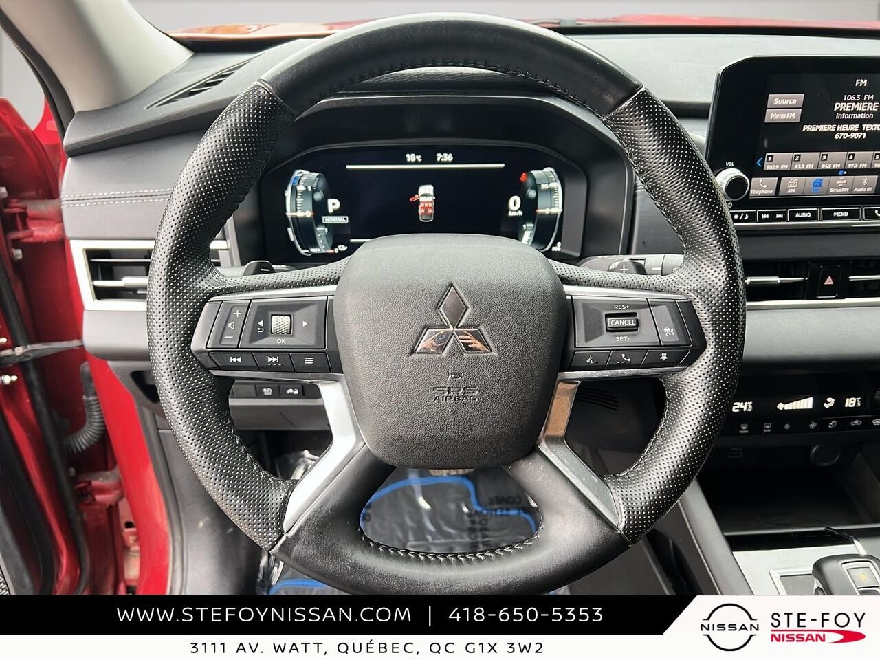 2024 Mitsubishi Outlander Plug-In Hybrid Red Ste-Foy - photo #11