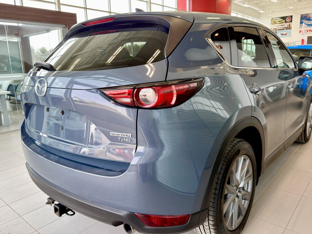 2021 Mazda CX-5 Grey Notre-Dame-des-Prairies - photo #9