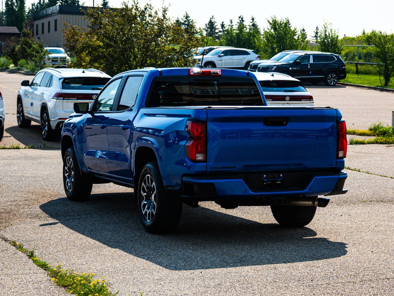 2024 Chevrolet Colorado 4WD Crew Cab LT Blue Sherwood Park - photo #10