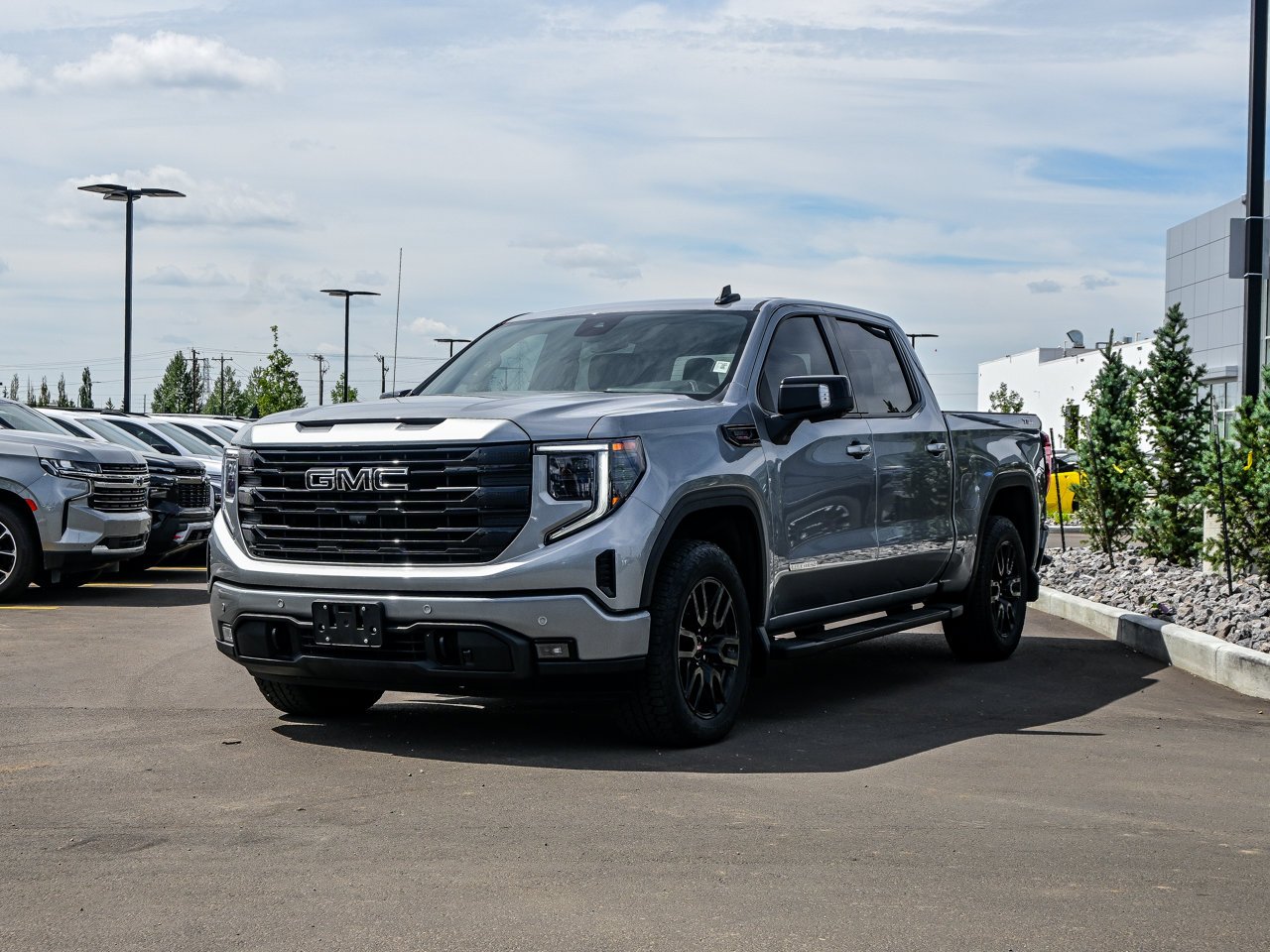 2024 GMC Sierra 1500 4WD Crew Cab 147 Elevation Grey Sherwood Park - photo #3