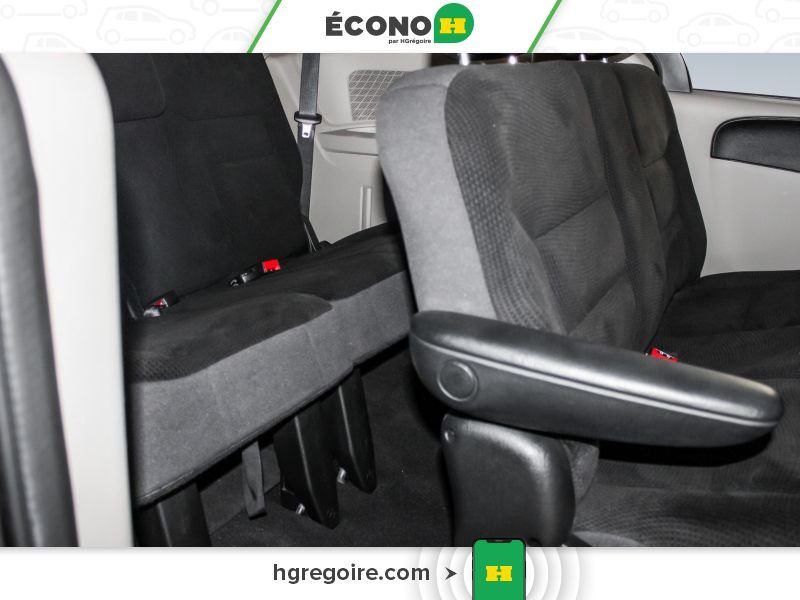2018 Dodge GR Caravan Silver Laval - photo #14