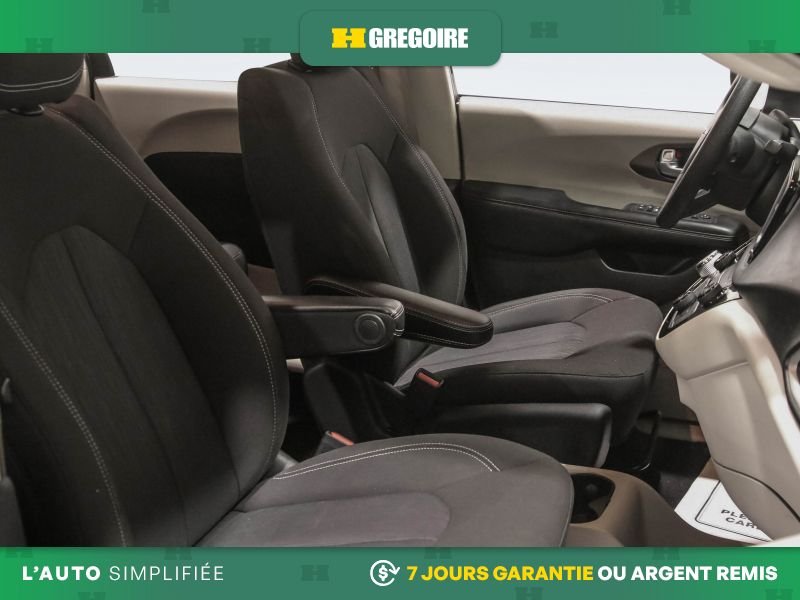 2021 Chrysler Grand Caravan Black Saint-Eustache - photo #26