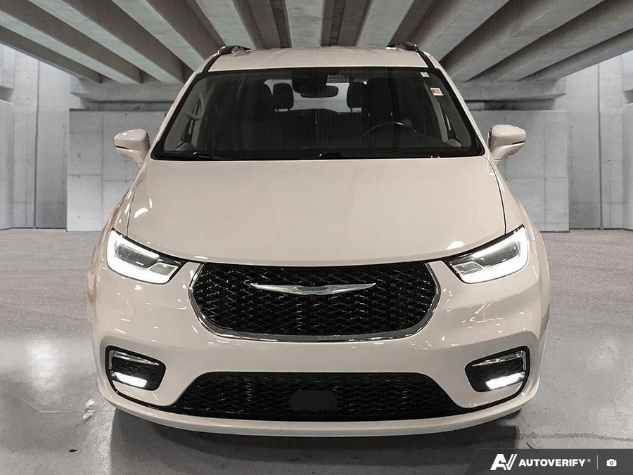 2021 Chrysler Pacifica Hybrid 2021 White
