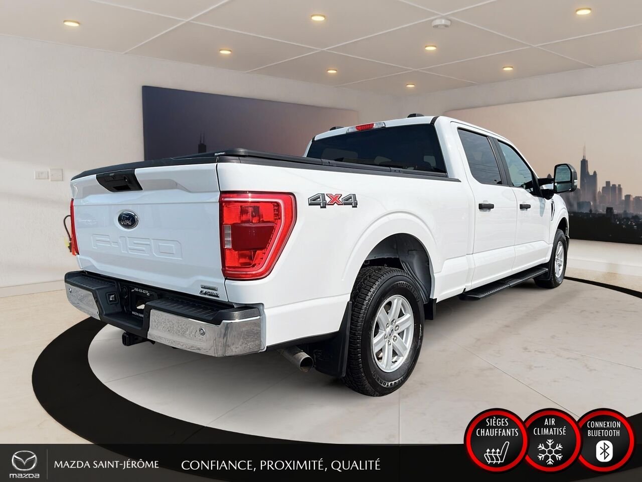 Ford F-150 XLT SUPERCREW | 4X4 | GROUPE REMORQUAGE | 3.5L ECOBOOST | 2023 Blanc Saint-Jérôme - photo #5
