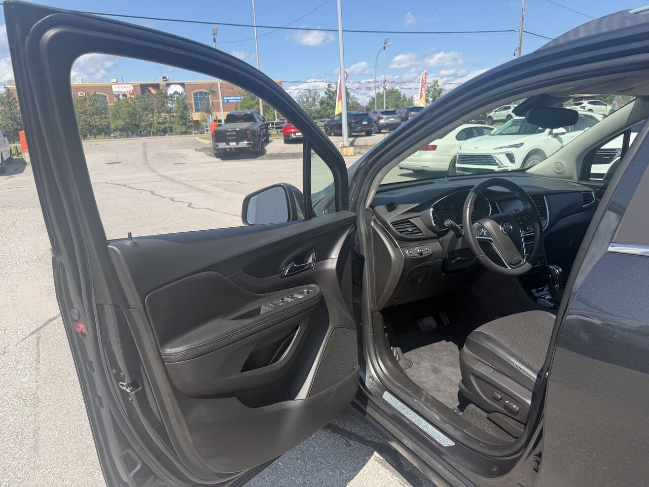 BUICK ENCORE SPORT TOURING Tourisme sport 4 portes TI 2018 Gris Ottawa & Gatineau - photo #1