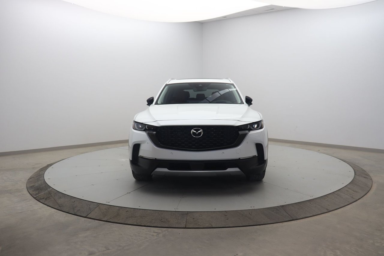 2023 Mazda CX-50 VIN 7MMVABDY3PN152477 White Chicoutimi - photo #1