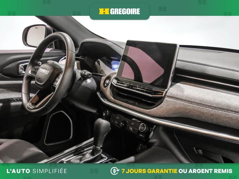 2023 Jeep Compass White Saint-Eustache - photo #28