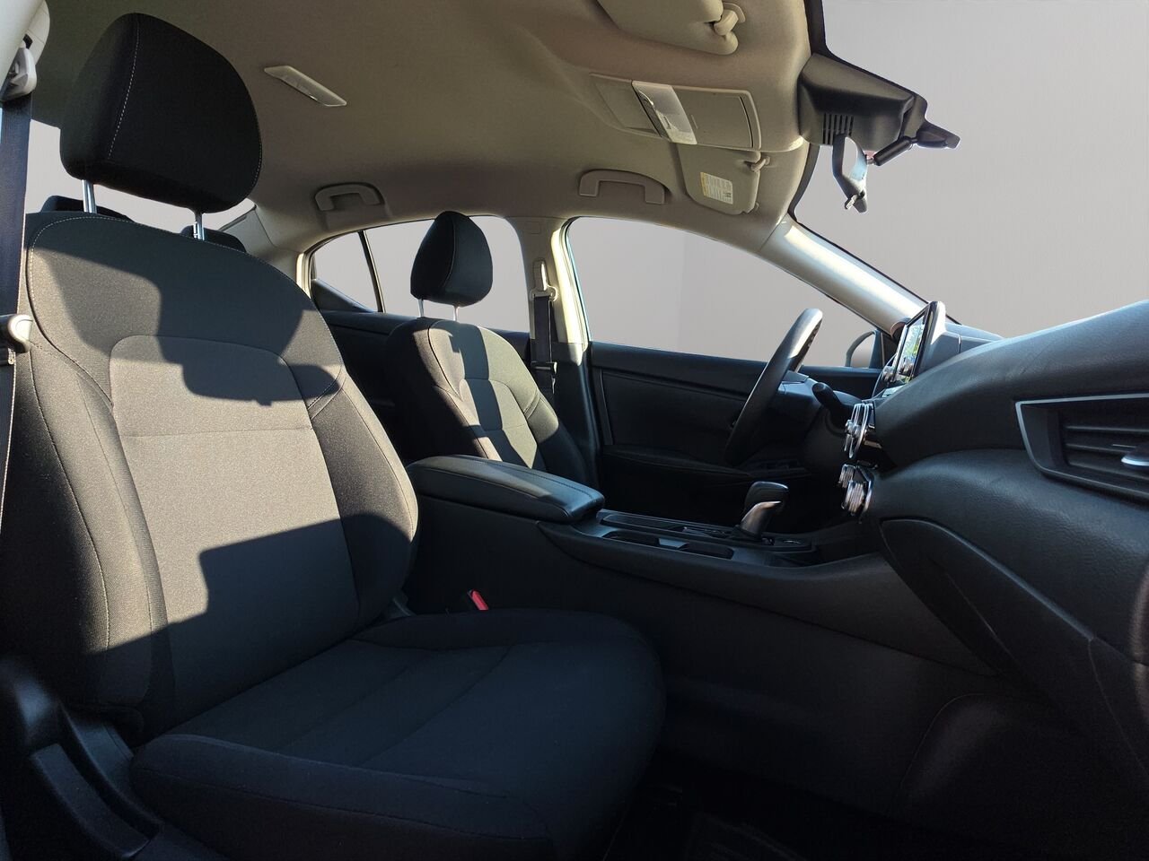 Nissan Sentra S Plus CVT, caméra de recul, commande audio au volant, Apple Carplay 2024 Noir Val-David - photo #18