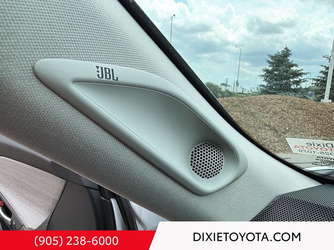 2025 Toyota Grand Highlander HYBRID LIMITED AWD / HEATED AND VENTILATED SEATS / MOONROOF / ALLOY WHEELS / CARPLAY AND ANDROID AUTO White Mississauga - photo #11