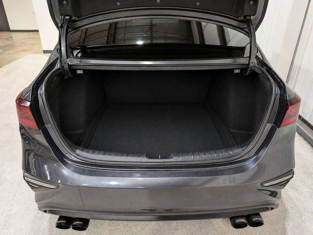 2019 Kia Forte LX Manual Grey Val-David - photo #8