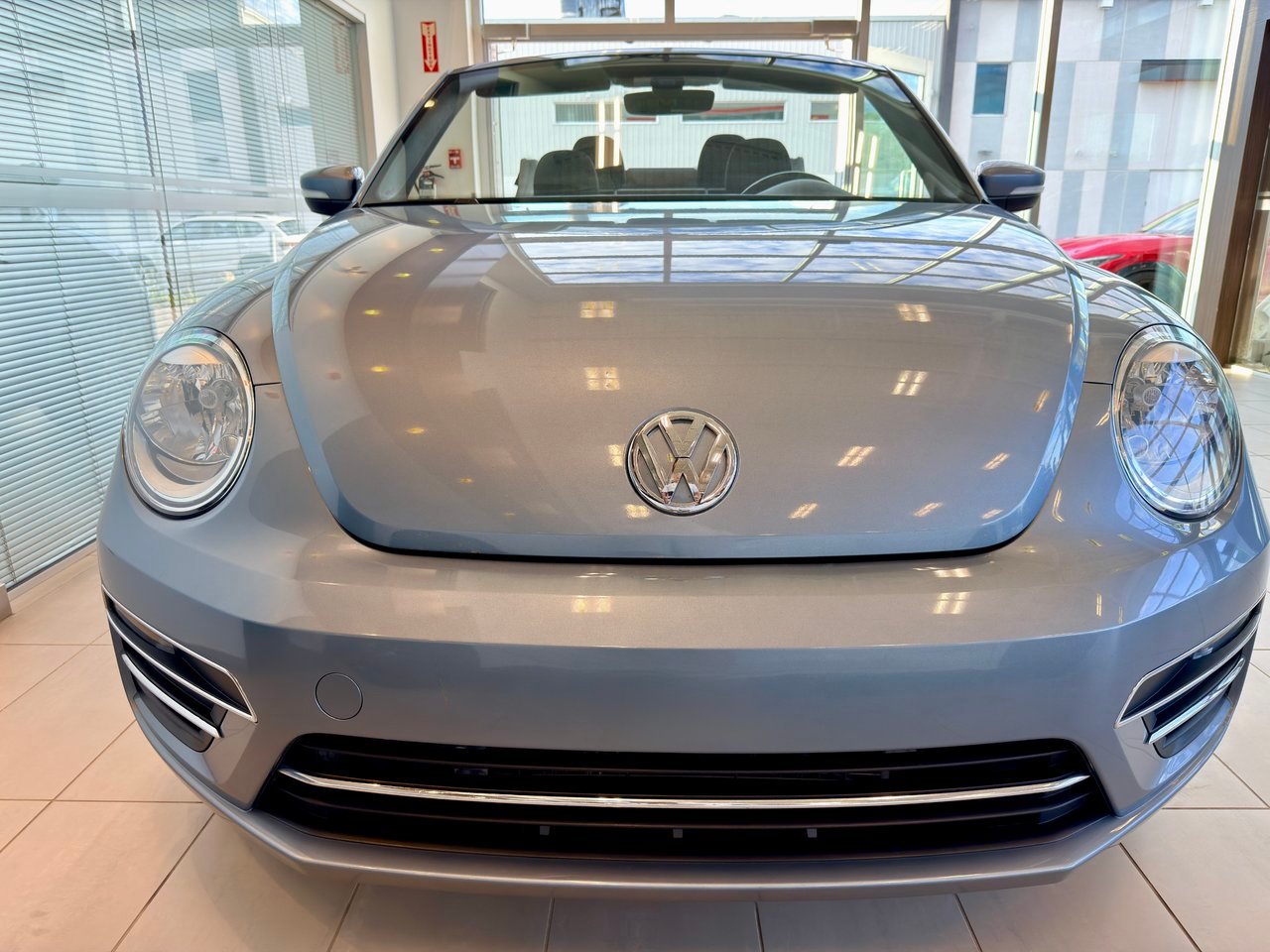 Volkswagen Beetle Convertible 2019 Bleu Notre-Dame-des-Prairies - photo #5