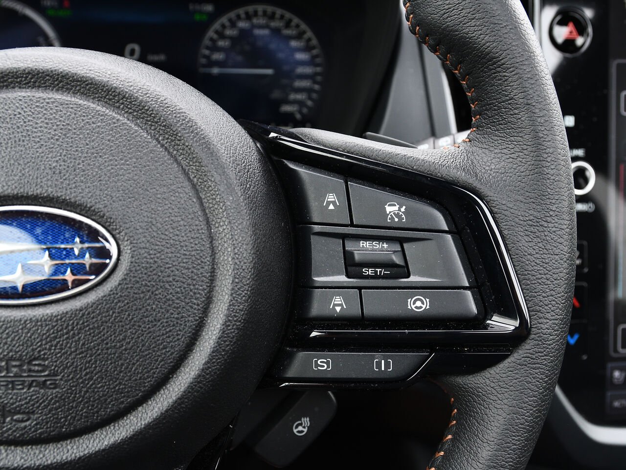 2025 Subaru Forester Premier e_BOXER hybride Black Saint-Hyacinthe - photo #16