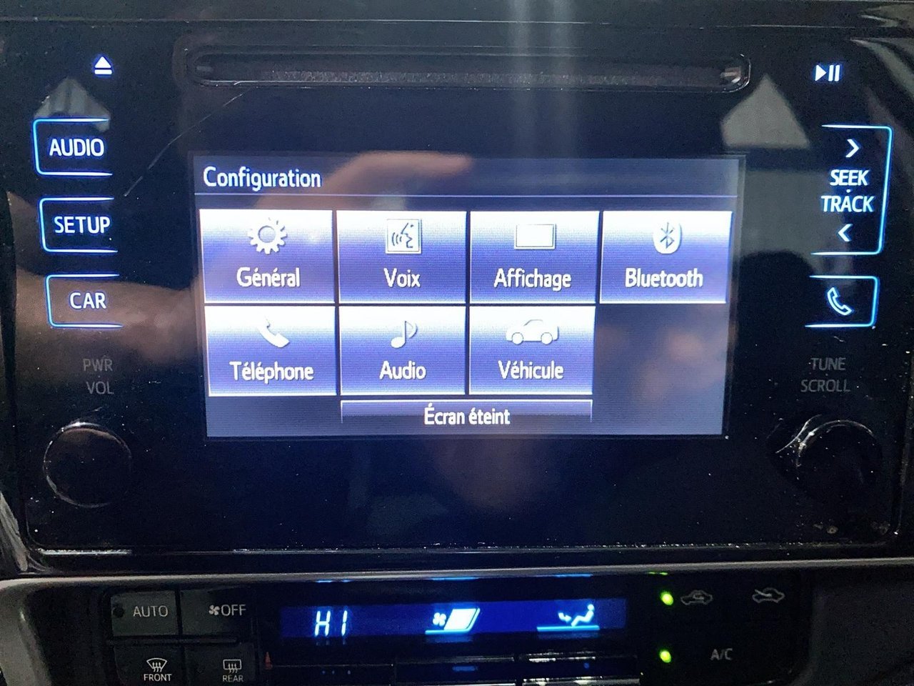 Toyota Corolla NIV 2T1BURHE3JC022129 2018 Blanc Chicoutimi - photo #20