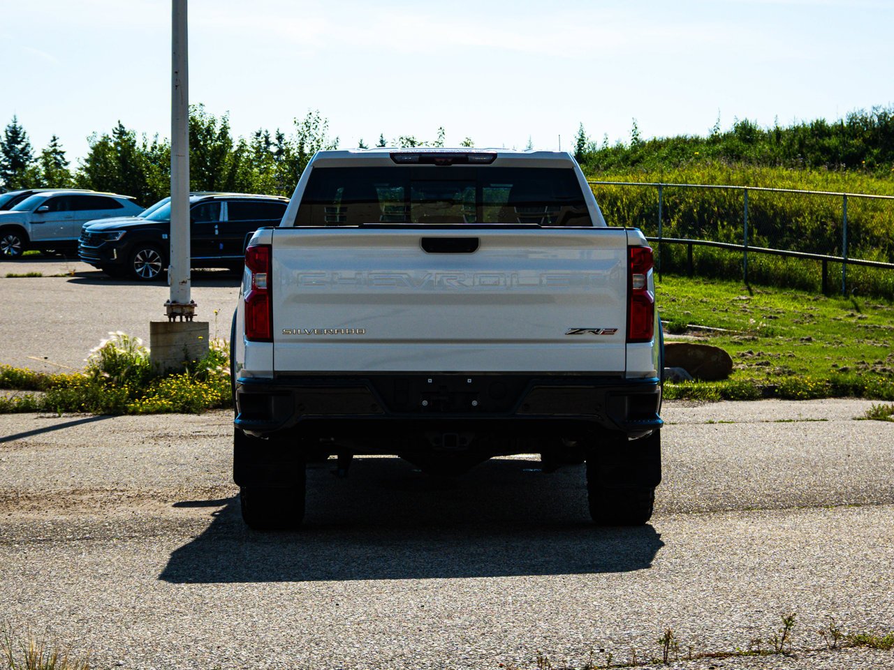 2025 Chevrolet Silverado 1500 4WD Crew Cab 147 ZR2 White Sherwood Park - photo #11