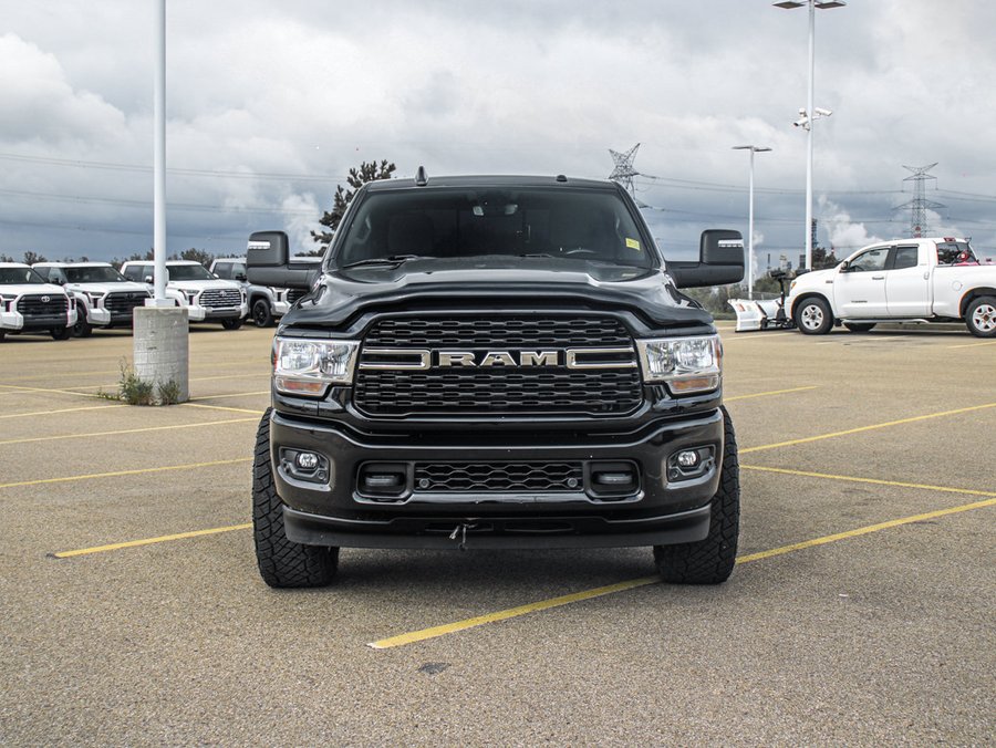 2024 Ram 3500 2024 Black