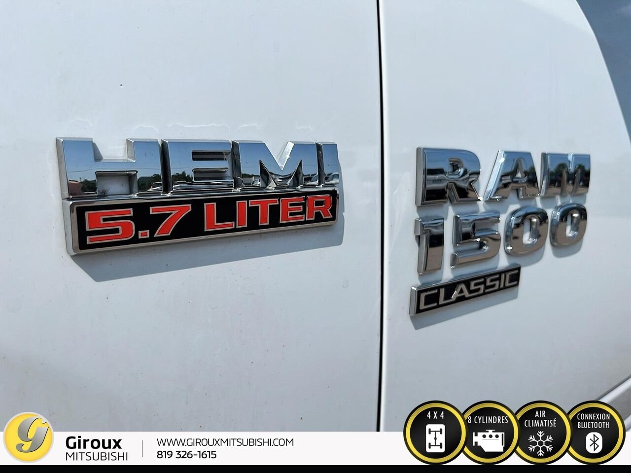 2022 RAM 1500 CLASSIC White Sainte-Agathe-des-Monts - photo #5