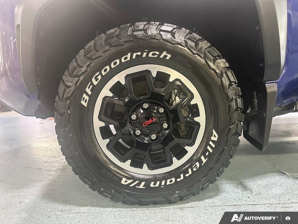 2025 Toyota Tacoma 2601947A | 4x4 Double Cab Auto Blue Crush Metallic Edmonton - photo #5