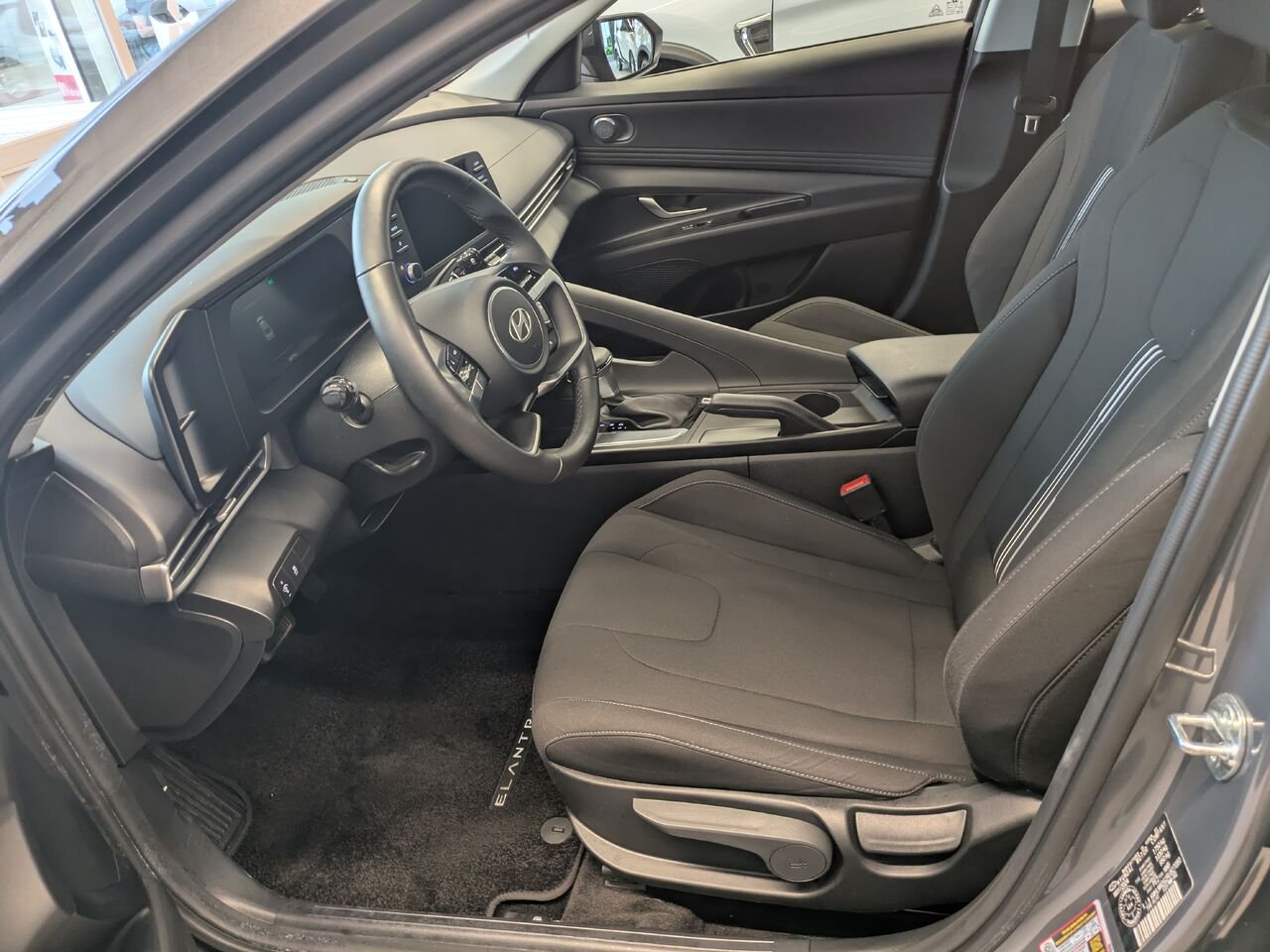 Hyundai Elantra 2024 Gris Gatineau - photo #12