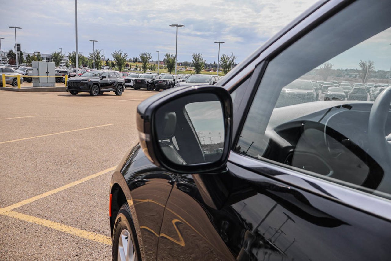 2025 Chrysler Grand Caravan SXT 2WD Black Sherwood Park - photo #13