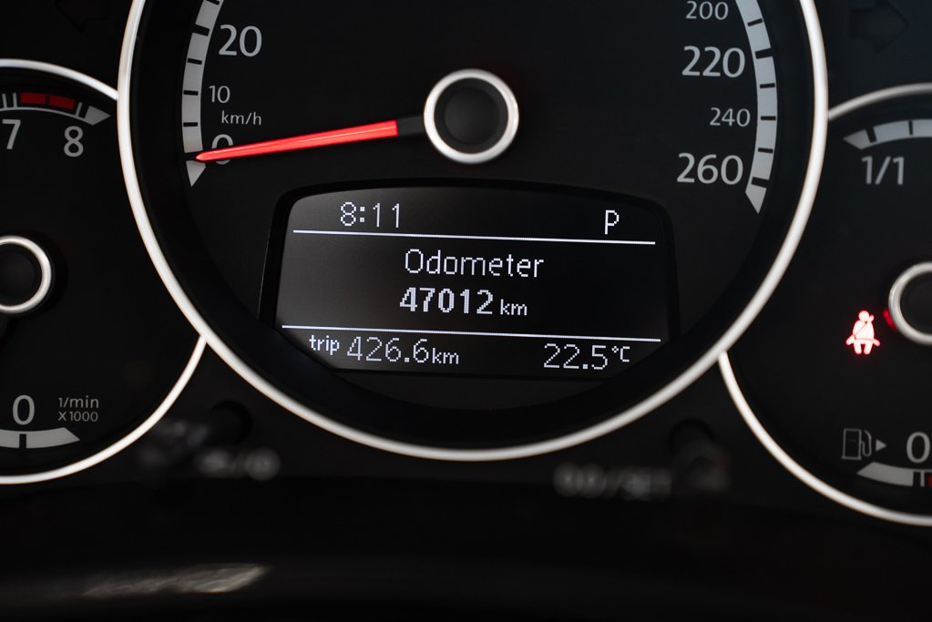 2016 Volkswagen Beetle Denim Edition White Kirkland - photo #12