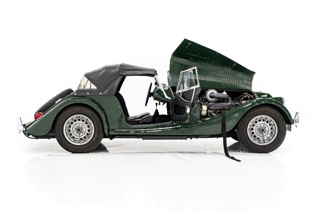 1970 Morgan Plus 8 Unrestored with only 7137km (4435miles) | PRIX EN USD Green Montreal - photo #21
