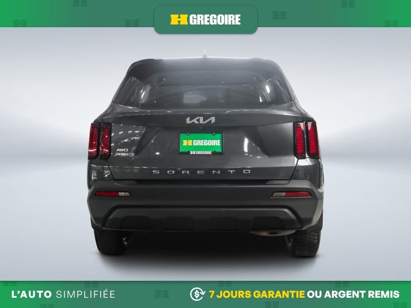 2022 Kia Sorento Grey Blainville - photo #5