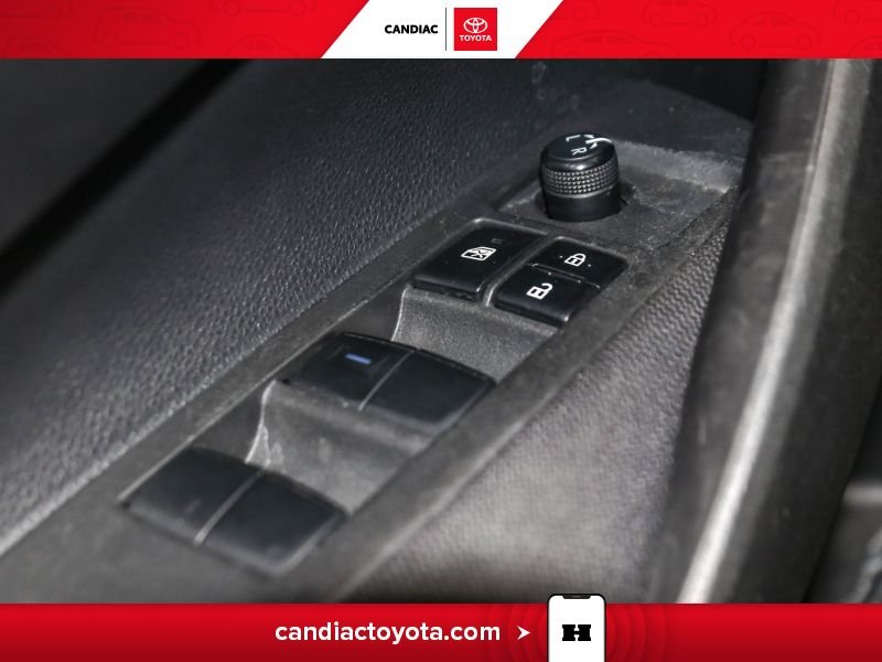 2022 Toyota Corolla Silver Laval - photo #23