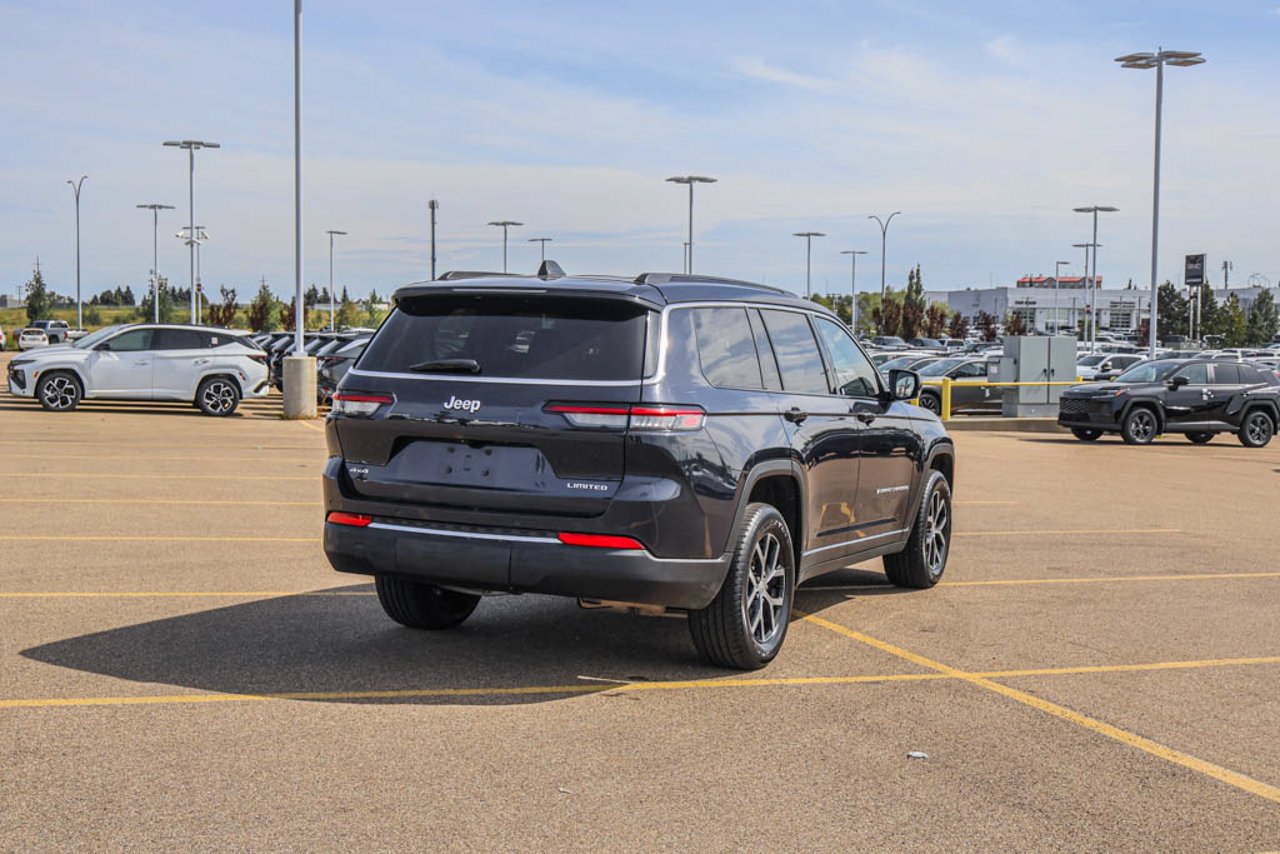 2024 Jeep Grand Cherokee L Limited 4x4 Blue Sherwood Park - photo #8