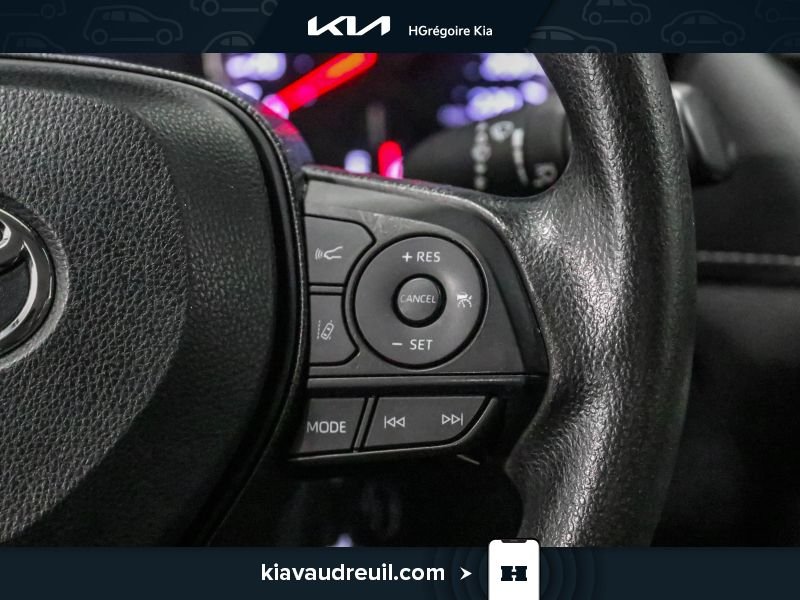 2020 Toyota Rav 4 White Laval - photo #15