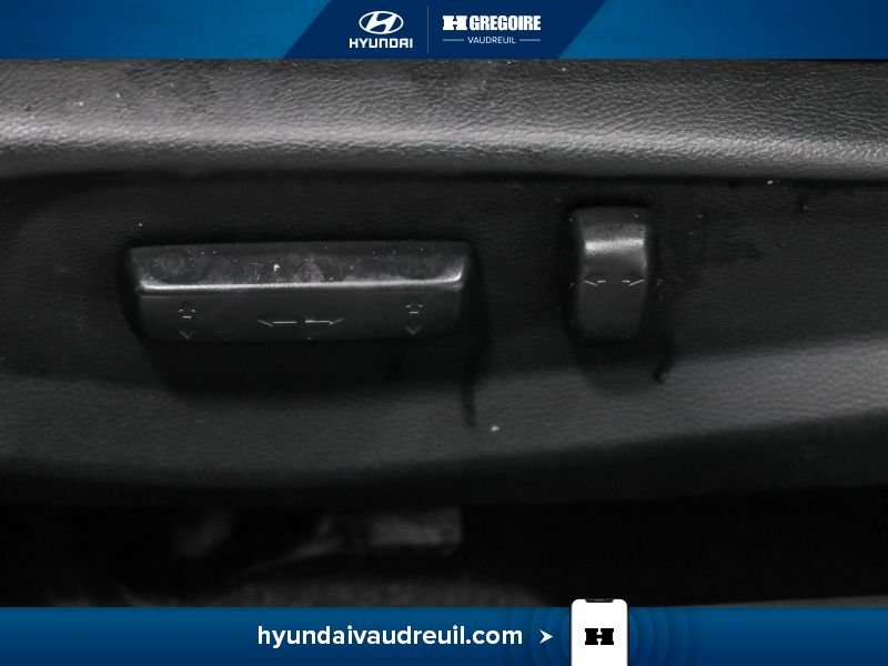 2016 Honda Civic White Laval - photo #18
