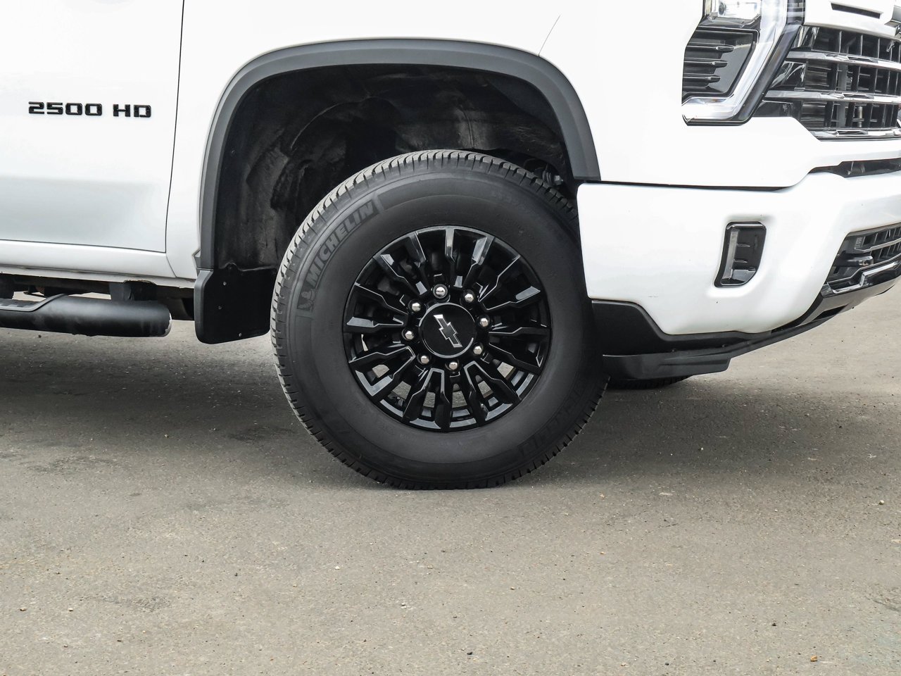 2024 Chevrolet Silverado 2500HD 4WD Crew Cab 159 LT White Sherwood Park - photo #10