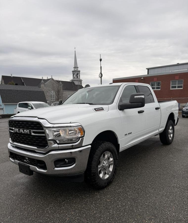 2024 RAM 3500 White Nantes - photo #0