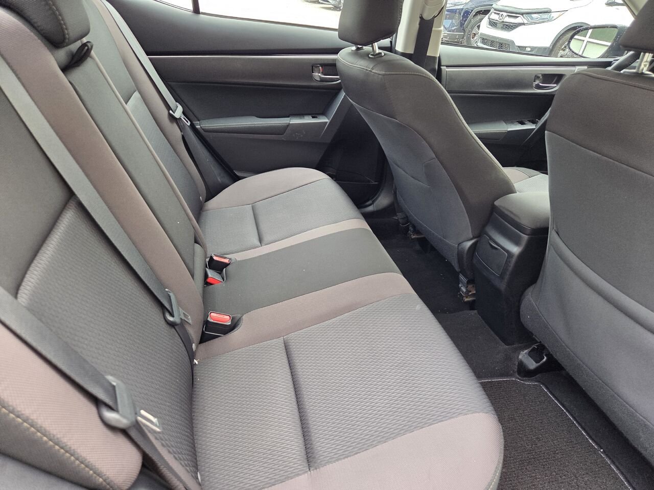 Toyota COROLLA 2017 Gris Mont-Laurier - photo #16