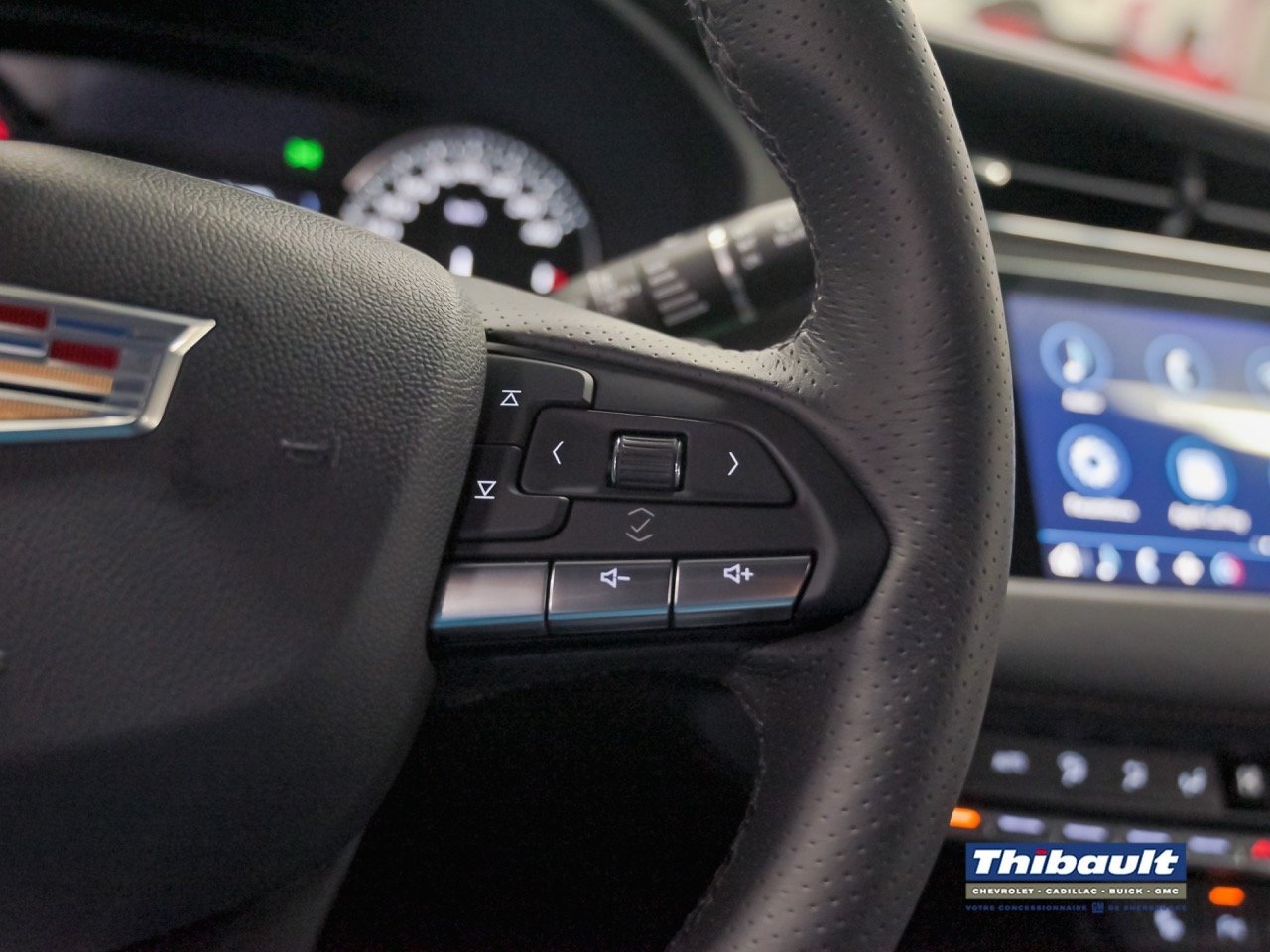 Cadillac XT4 SPORT AWD 2023 Argent silver métallisé Saint-Eustache - photo #16
