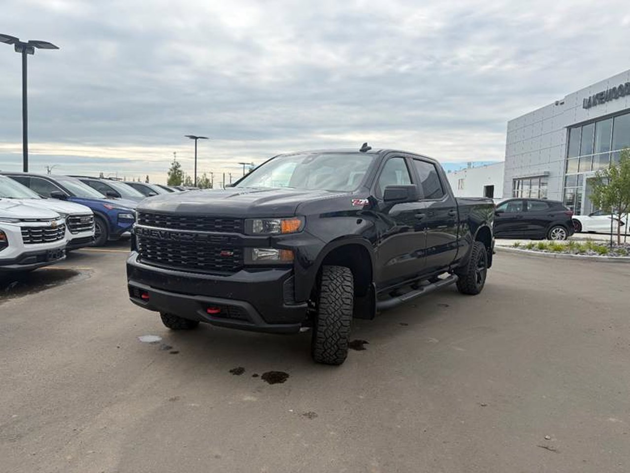 2021 Chevrolet Silverado 1500 4WD Crew Cab 147 Custom Trail Boss Black Sherwood Park - photo #2