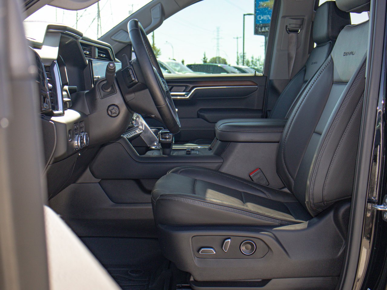 2025 GMC Sierra 1500 4WD Crew Cab 147 Denali Black Sherwood Park - photo #18
