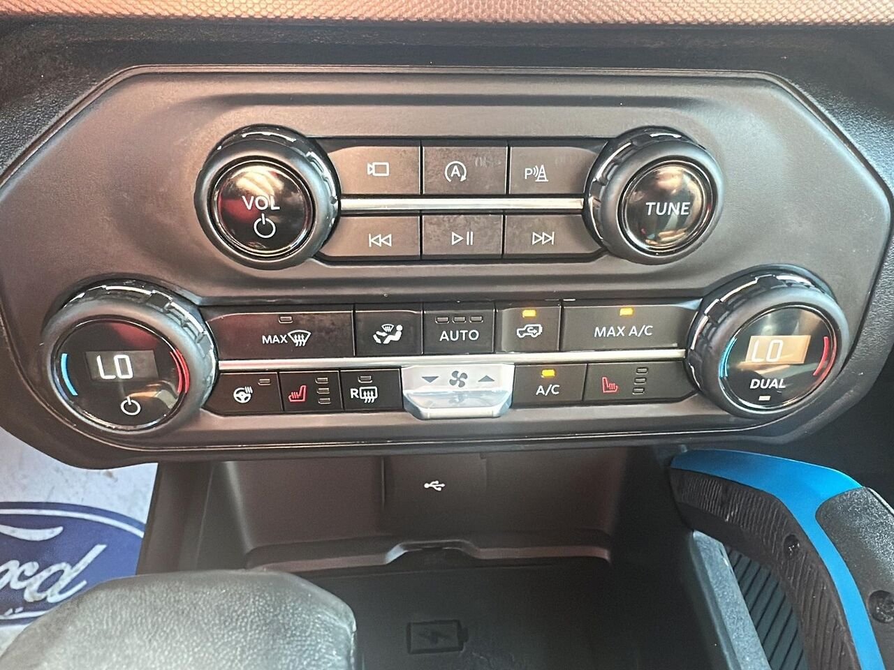 2023 Ford Bronco Black Rouyn-Noranda - photo #16