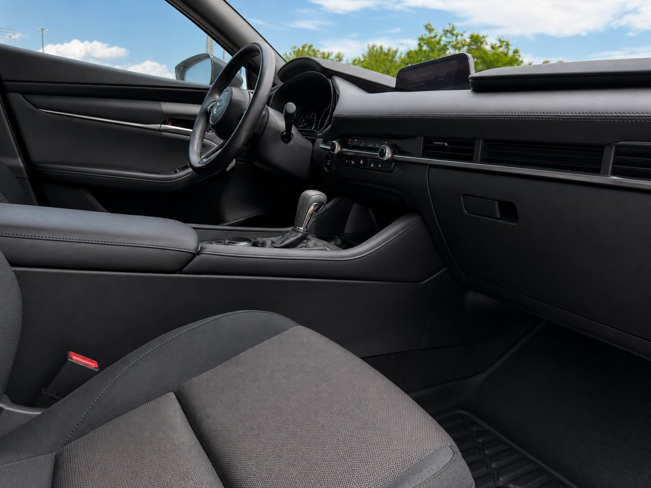 2025 Mazda Mazda3 Sport GX Black Châteauguay - photo #8
