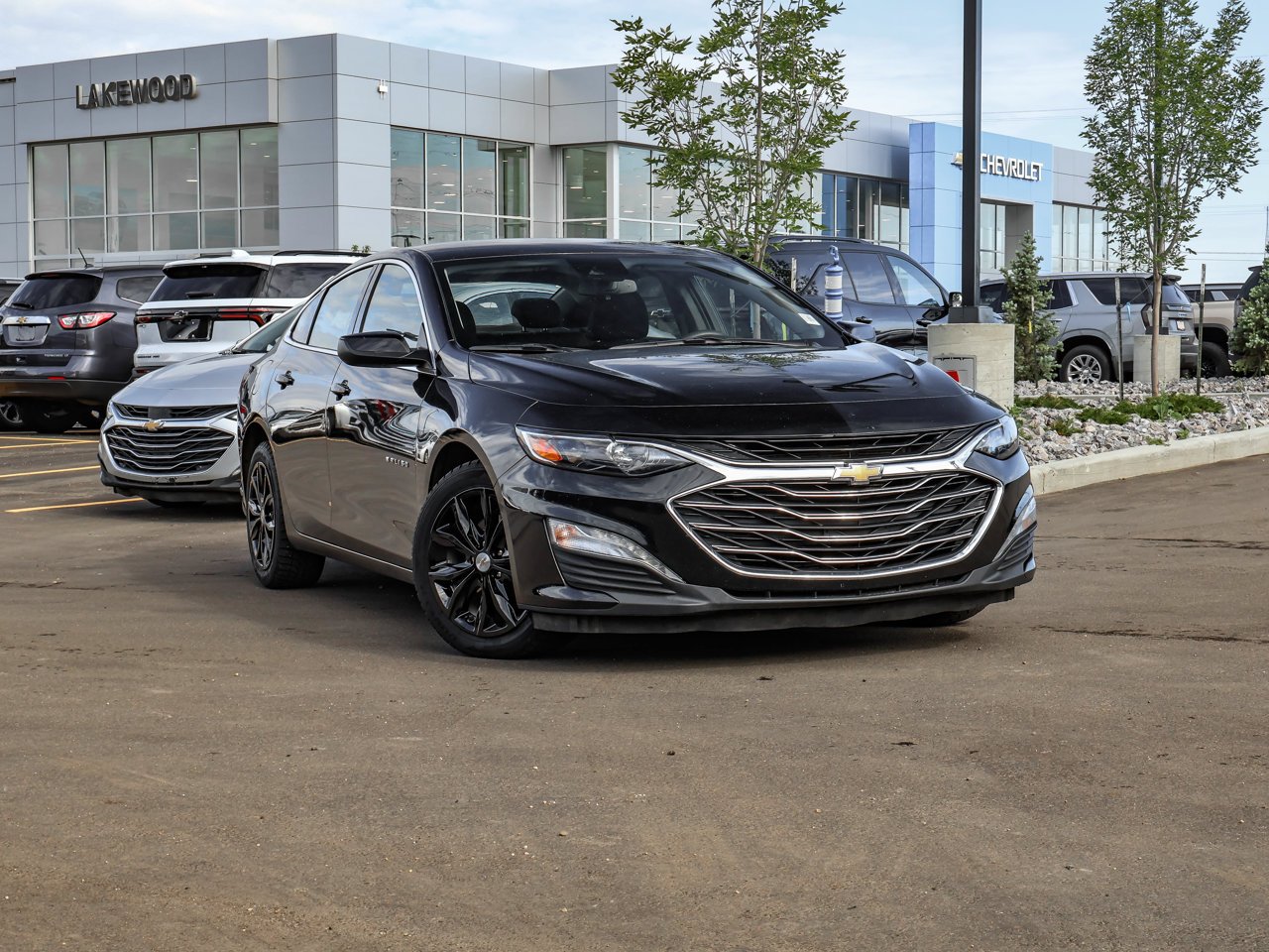 2025 Chevrolet Malibu 4dr Sdn 1LT Black Sherwood Park - photo #1