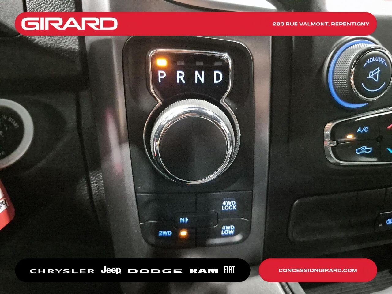 2021 RAM 1500 CLASSIC Grey Repentigny - photo #22