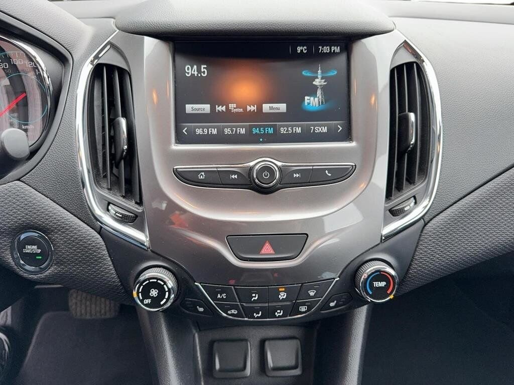 2018 Chevrolet Cruze VIN 1G1BE5SMXJ7122938 Grey Chicoutimi - photo #13