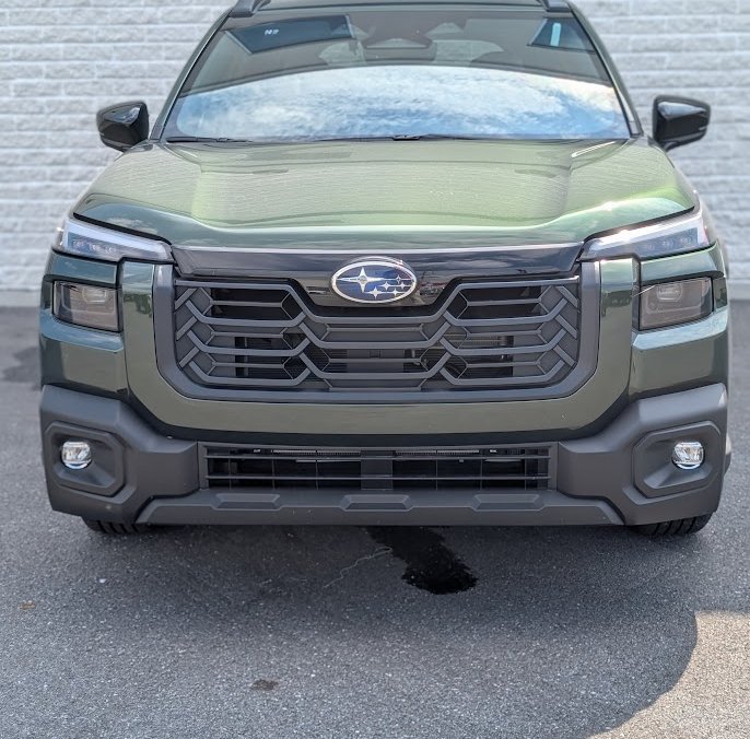 2026 SUBARU Outback LIMITED XT Deep Emerald Pearl