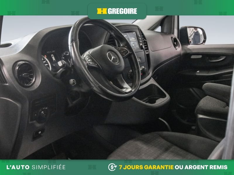 Mercedes Benz Metris 2023 Blanc Laval - photo #8