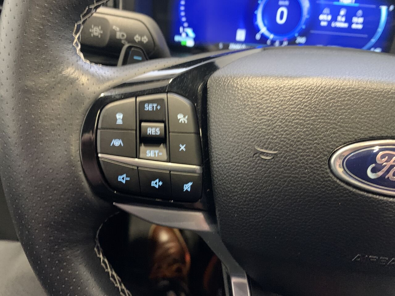2024 Ford Explorer ST AWD EXPLORER ST 4WD White Châteauguay - photo #38