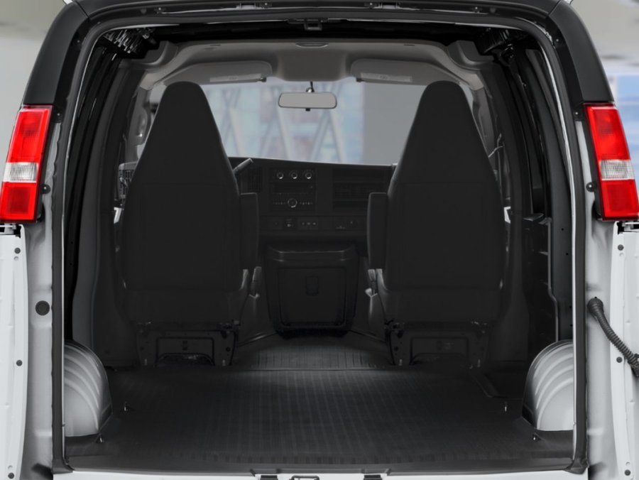 2026 GMC Savana Cargo Van 2026 SUMMIT WHITE