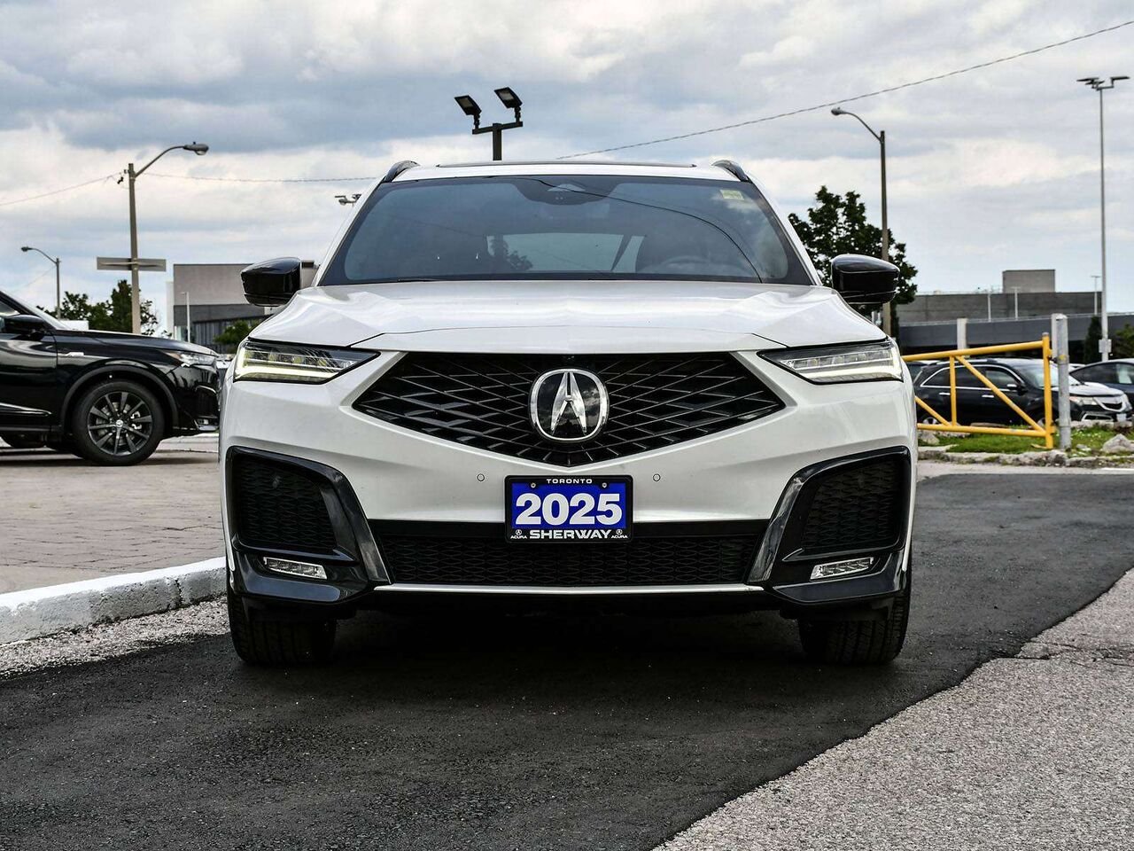 2025 Acura MDX Platinum Elite A-Spec SH-AWD White Etobicoke - photo #3