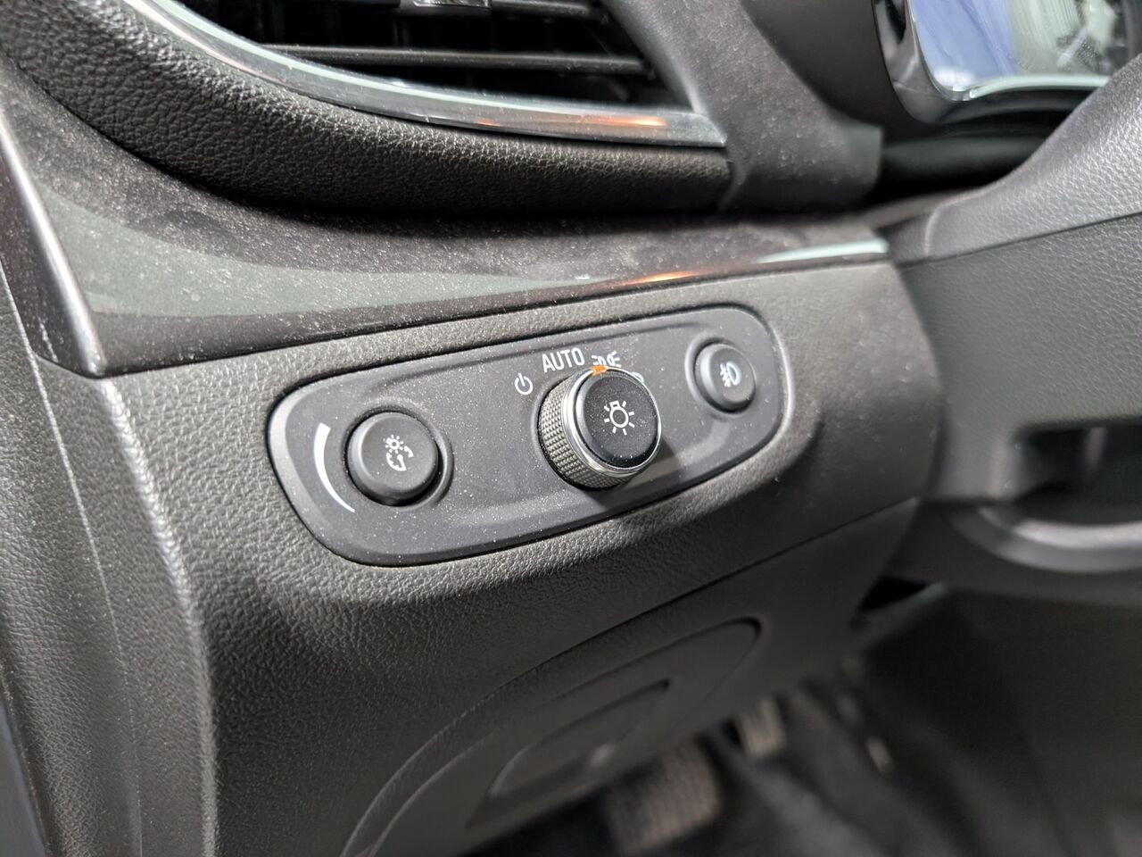 2020 Buick Encore KL4CJ2SB0LB037198 Red Sherbrooke - photo #11