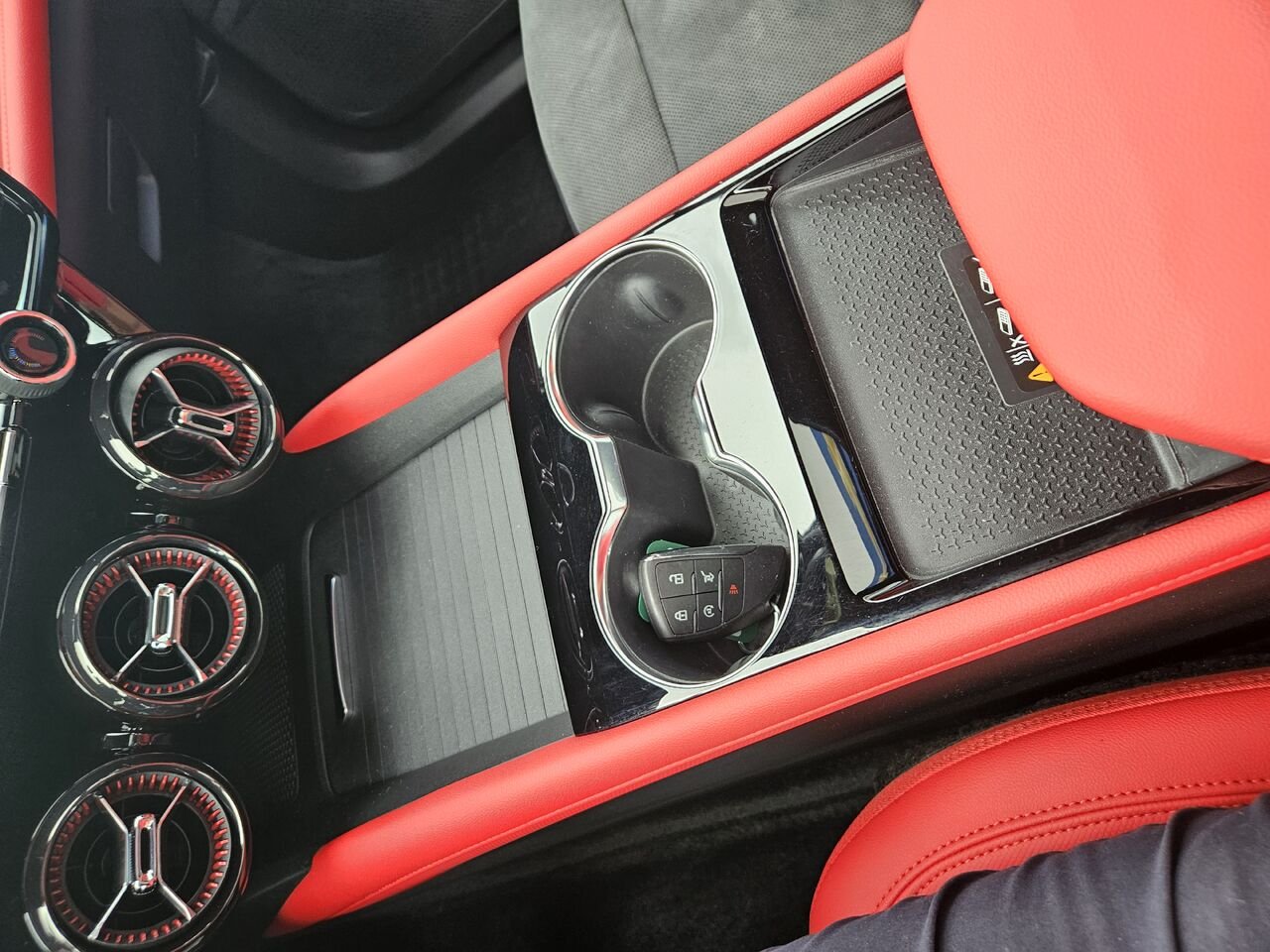 Chevrolet Blazer EV RS 4 portes TI 2026 Noir Thetford Mines - photo #11