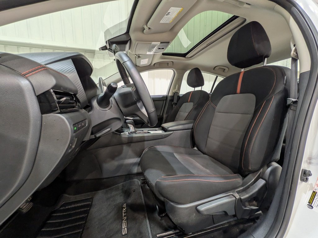 2024 Nissan Sentra SR Manual White Val-David - photo #1